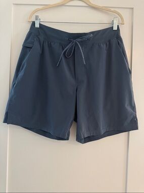 Lululemon Men’s T.H.E. Short 7" Inseam Linerless in Iron Blue size Large